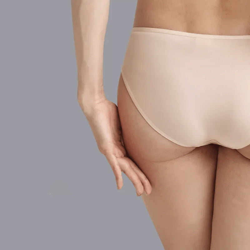 La mutandina ideale per comfort, freschezza e benessere quotidiano.